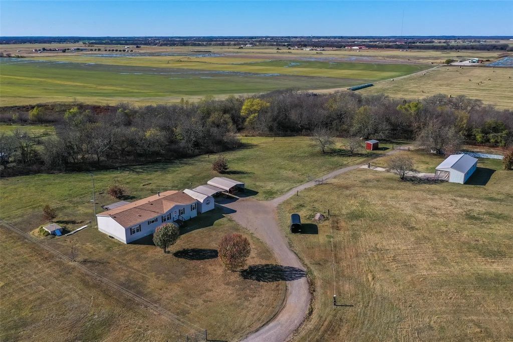 1677 Fm 901, Whitesboro
