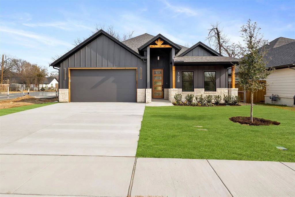 128 Cottonwood Street, Fort Worth