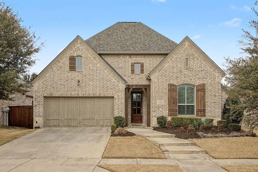 8808 Honeysuckle Drive, Argyle