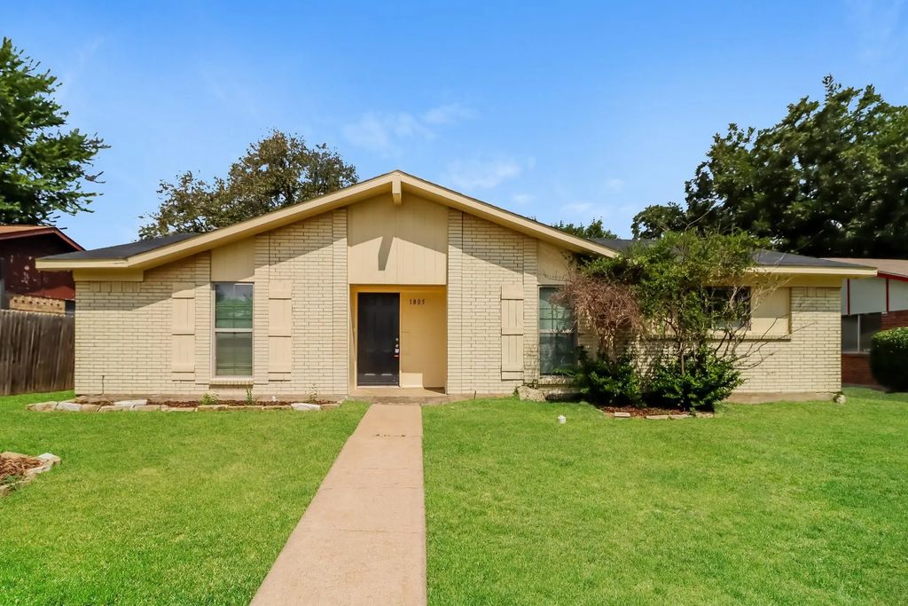 1805 Japonica Lane, Plano
