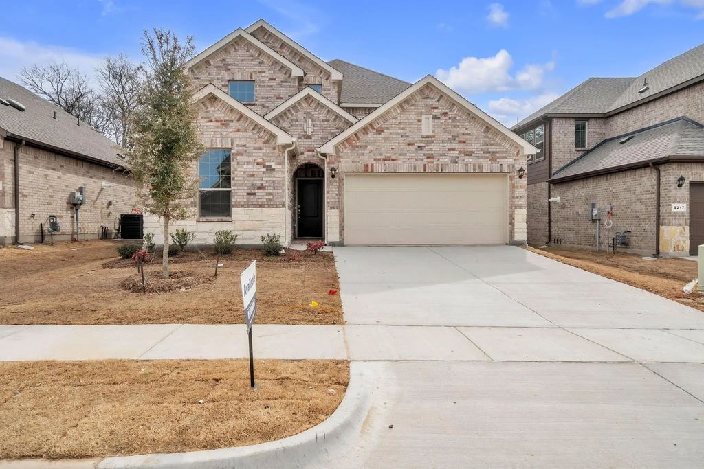 9213 Gossamer St, McKinney