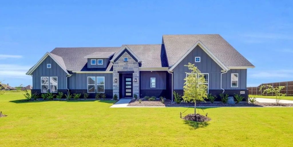 1651 Blackfoot Parkway, Waxahachie