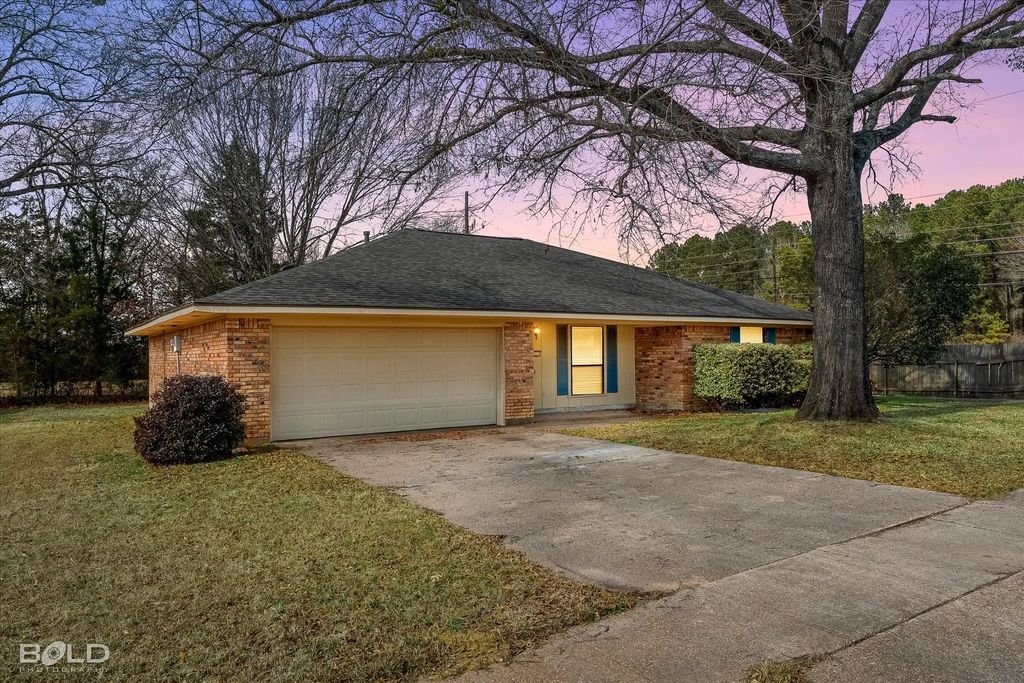 9200 Dawn Ridge Drive, Shreveport