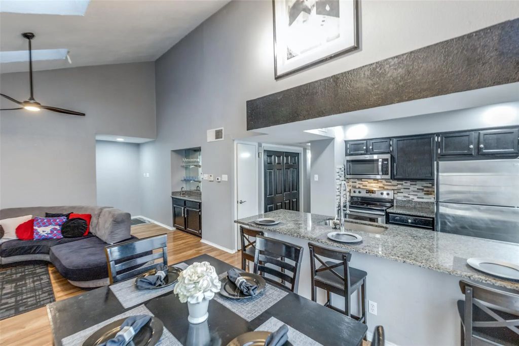 5750 Phoenix Drive 46d, Dallas