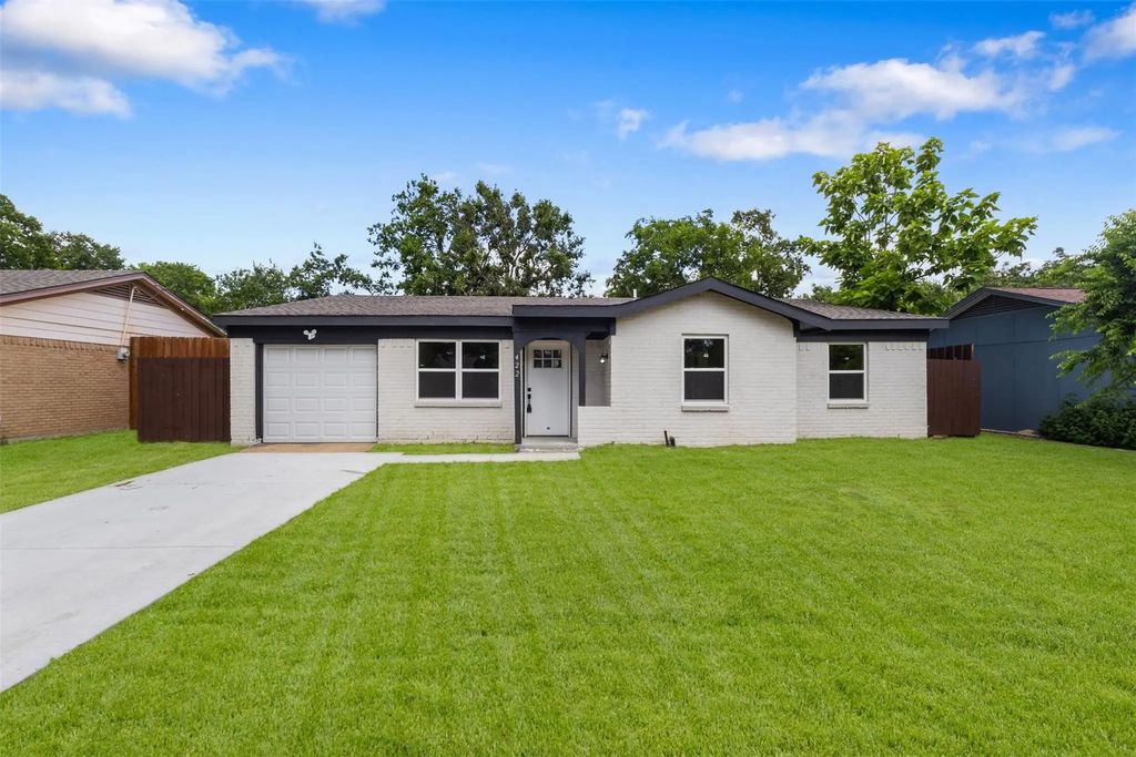 422 Sparks Street, Grand Prairie