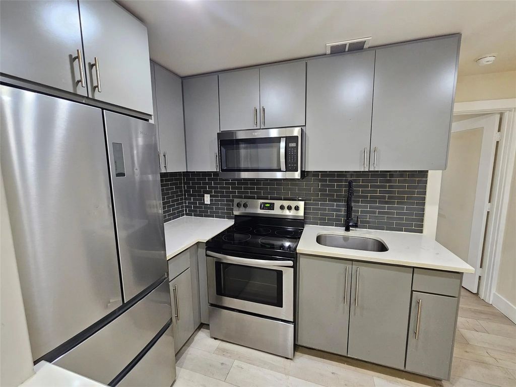 4806 Virginia Avenue 207, Dallas
