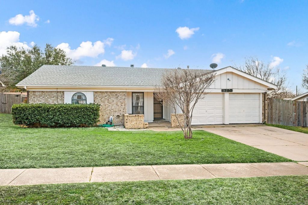 1720 Winchester Way, Bedford