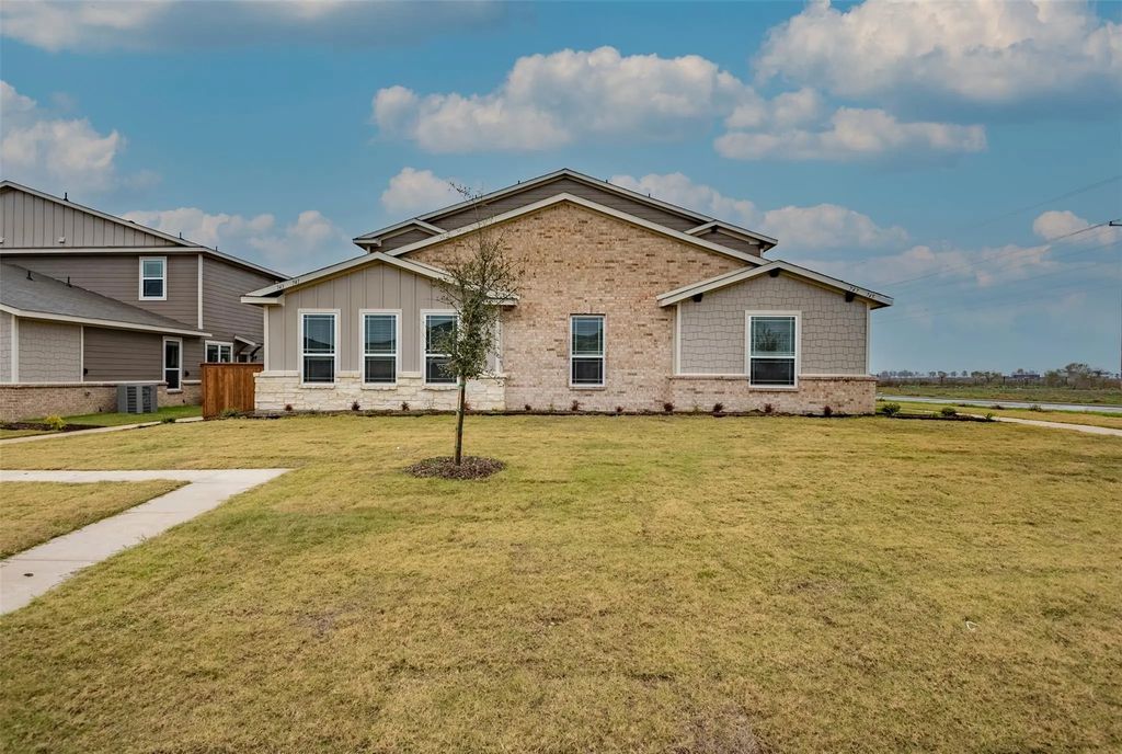 747 Wheatfield Drive, Venus