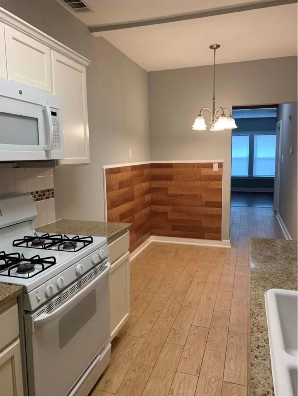 200 E 12th Street, Dallas