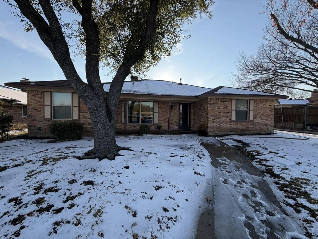 4805 S Country Club Road, Garland