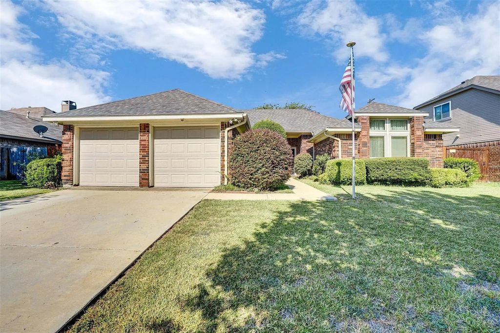 4329 Baldwin Street, Grand Prairie