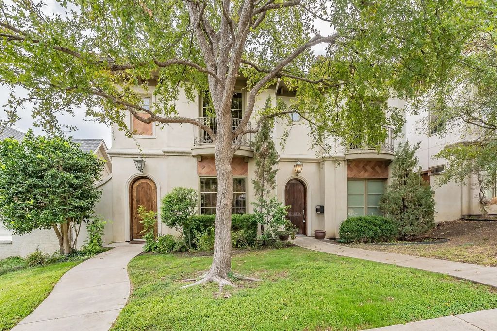3635 Crestline Road, Fort Worth