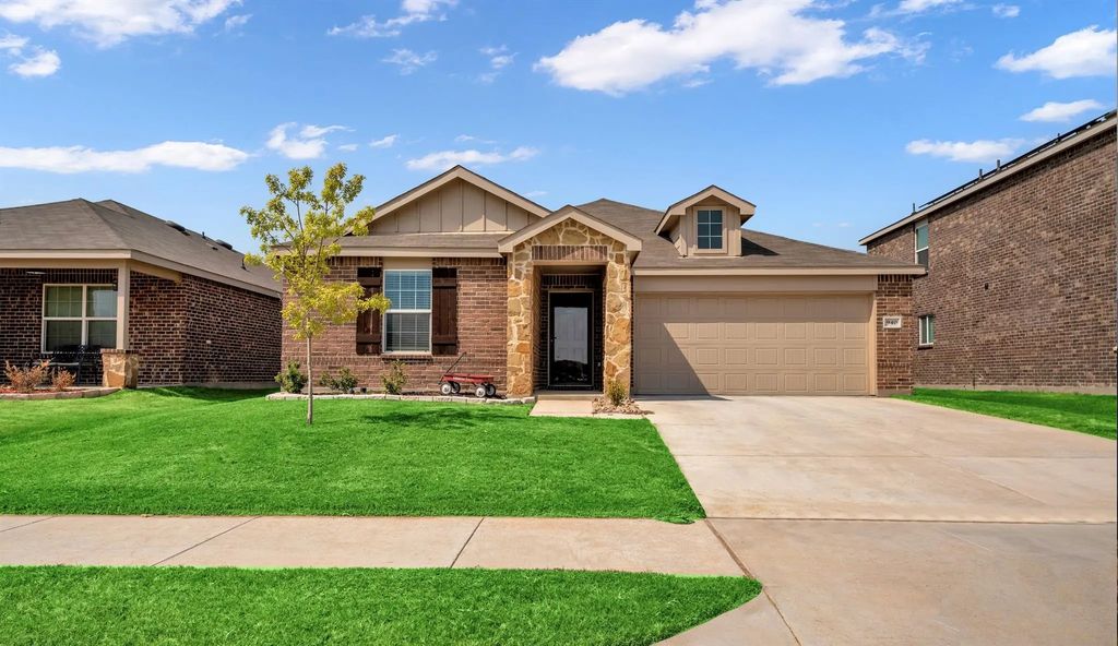 940 Paso Fino Drive, Haslet