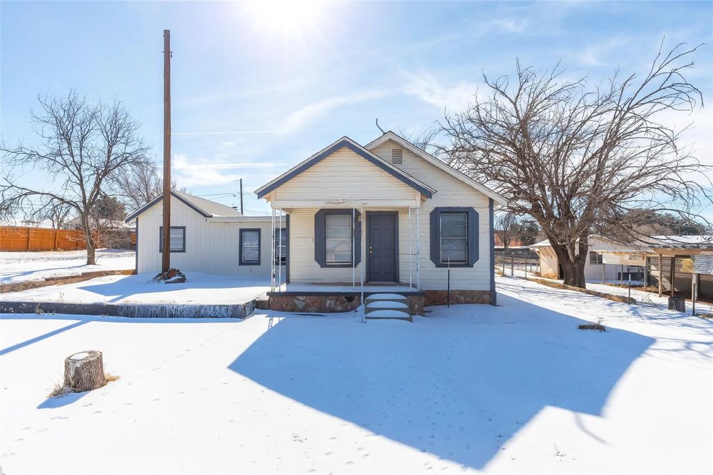 1902 Bristol Drive, Sweetwater