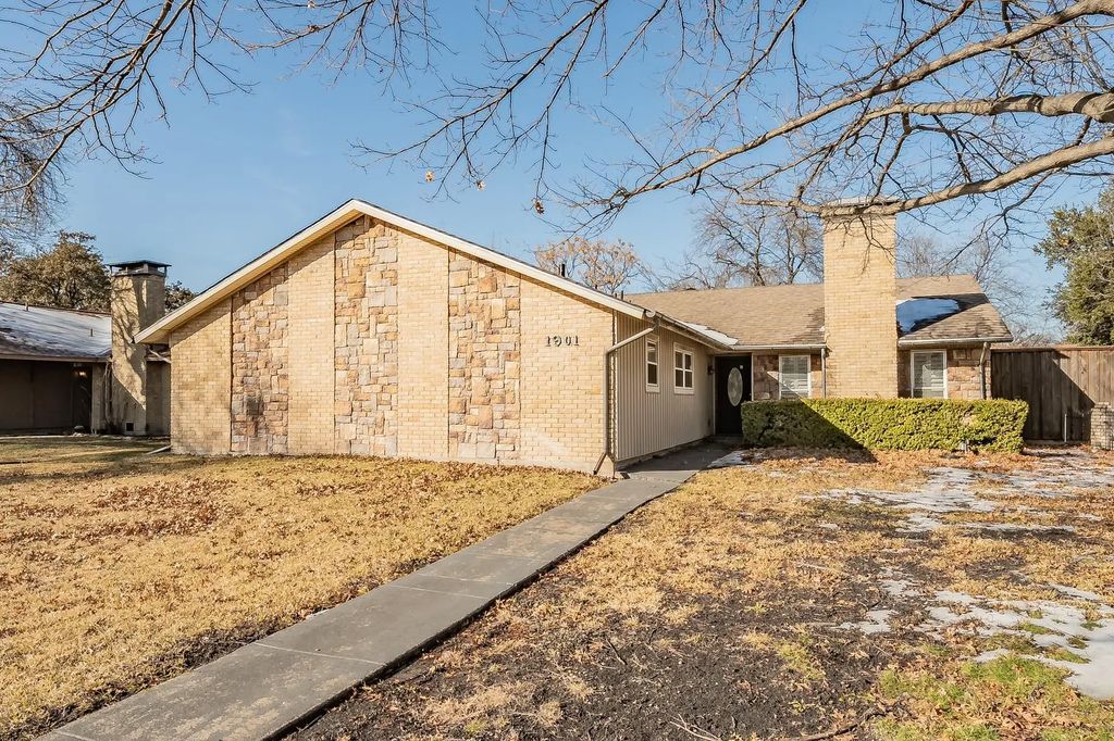1901 Baylor Drive, Richardson