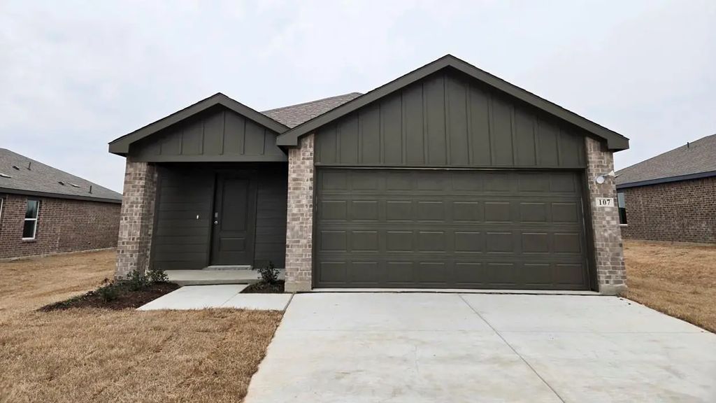 107 Choctaw Drive, Leonard