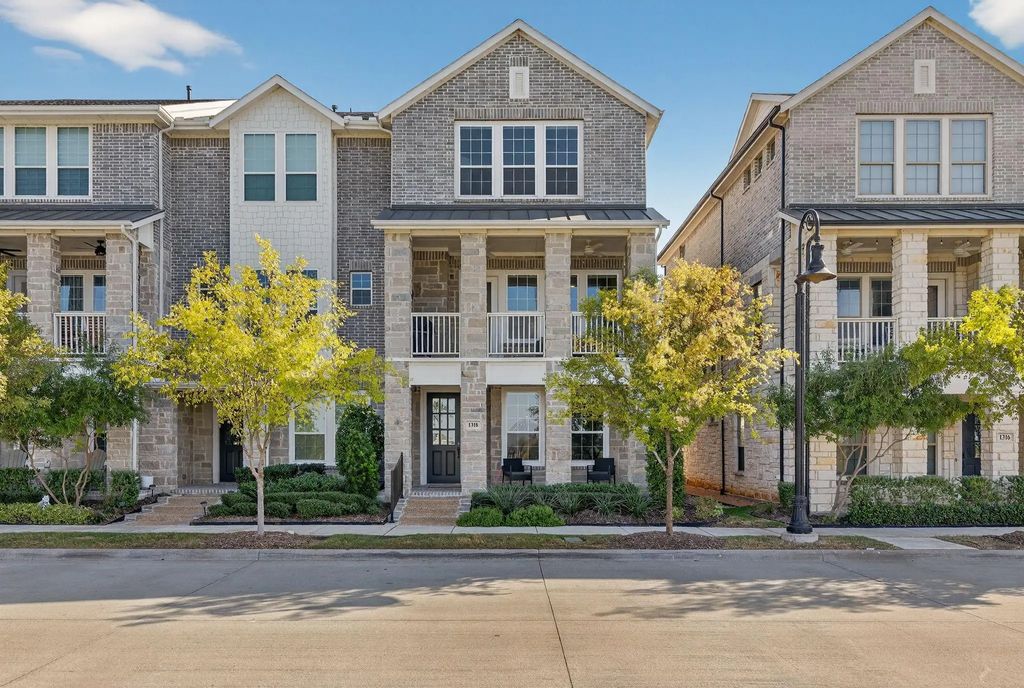 1318 Island Vista Drive, Arlington