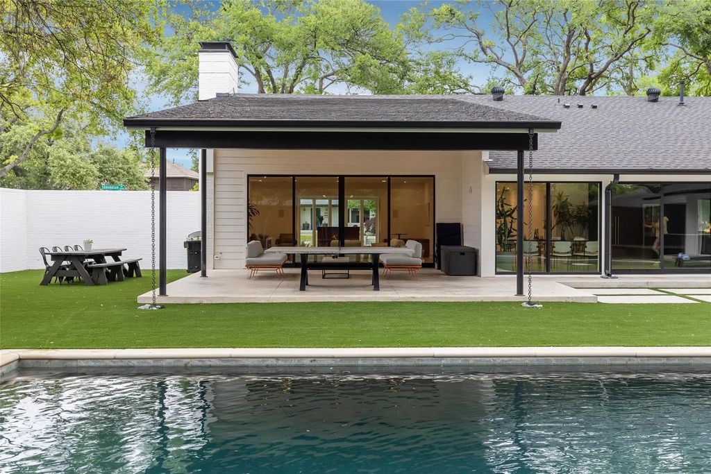 5239 Edmondson Avenue, Dallas