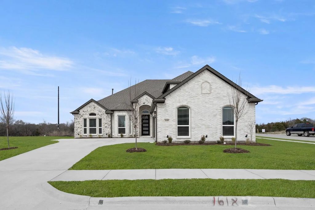 1618 Whisperwood Way, Midlothian