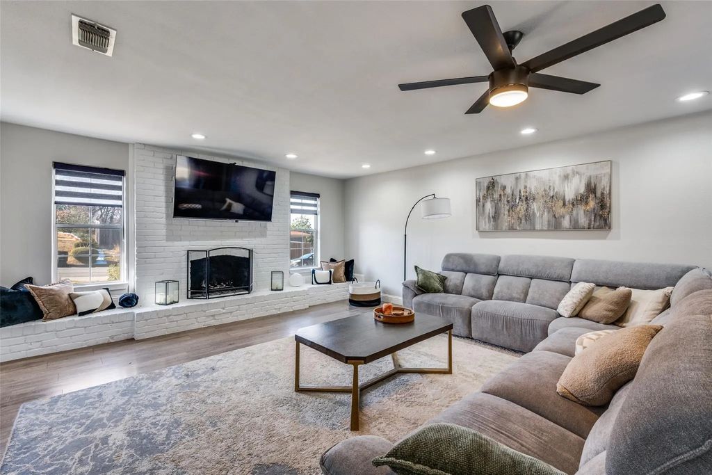 348 Thompson Street, Fort Worth