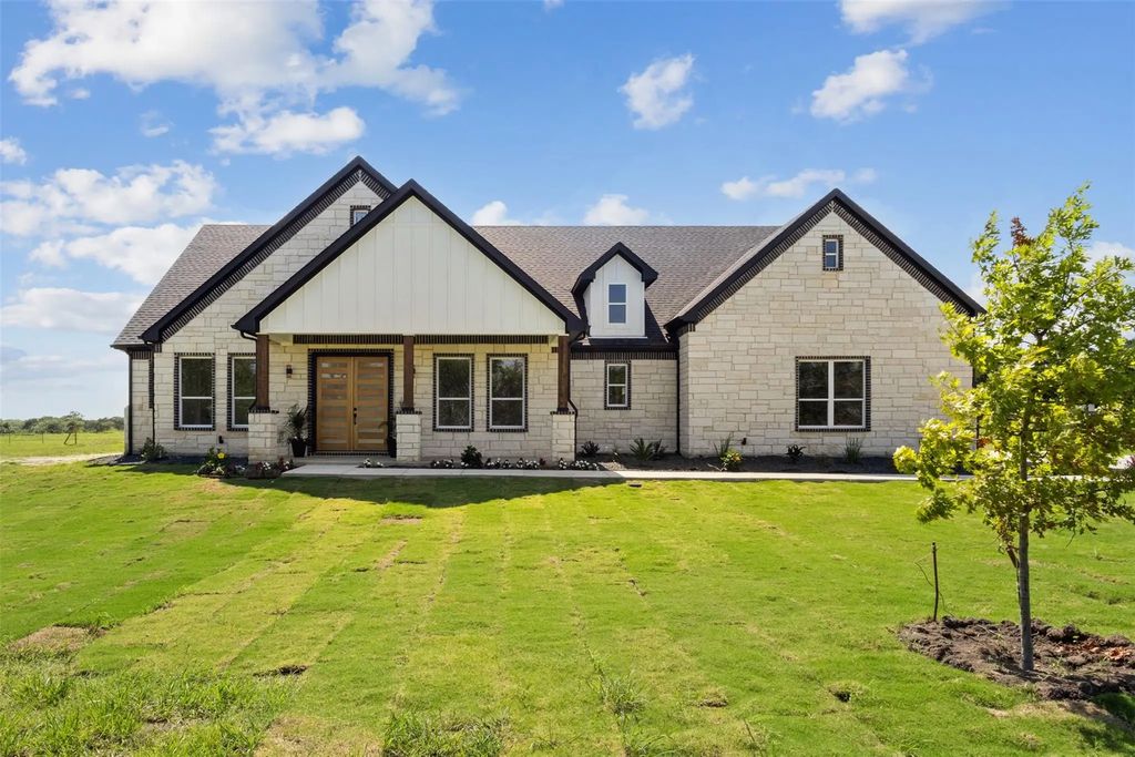 294 County Road 4107, Greenville