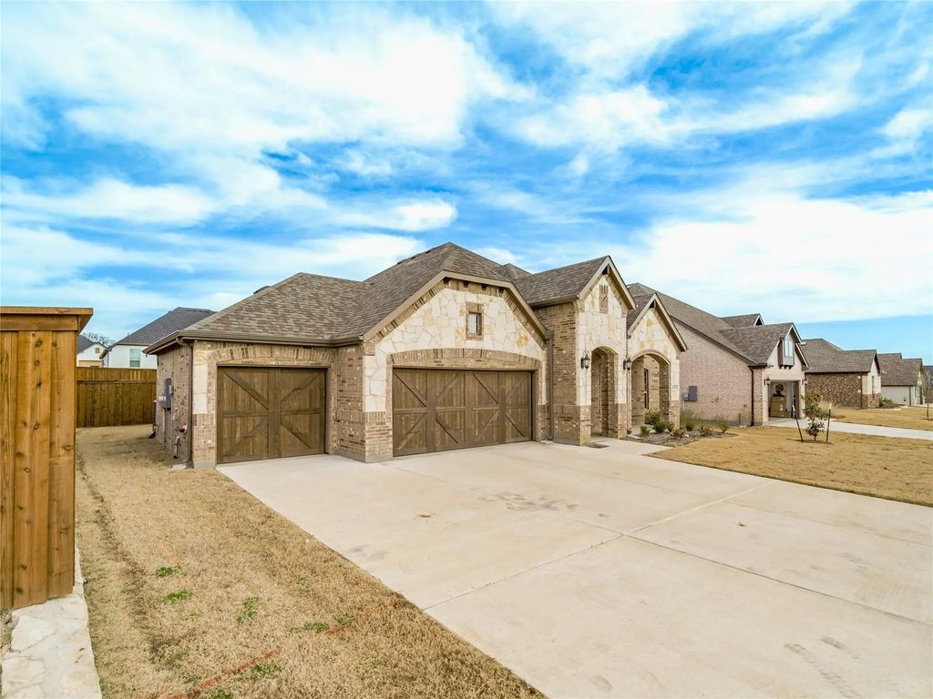 3024 Capital Hill Drive, Burleson