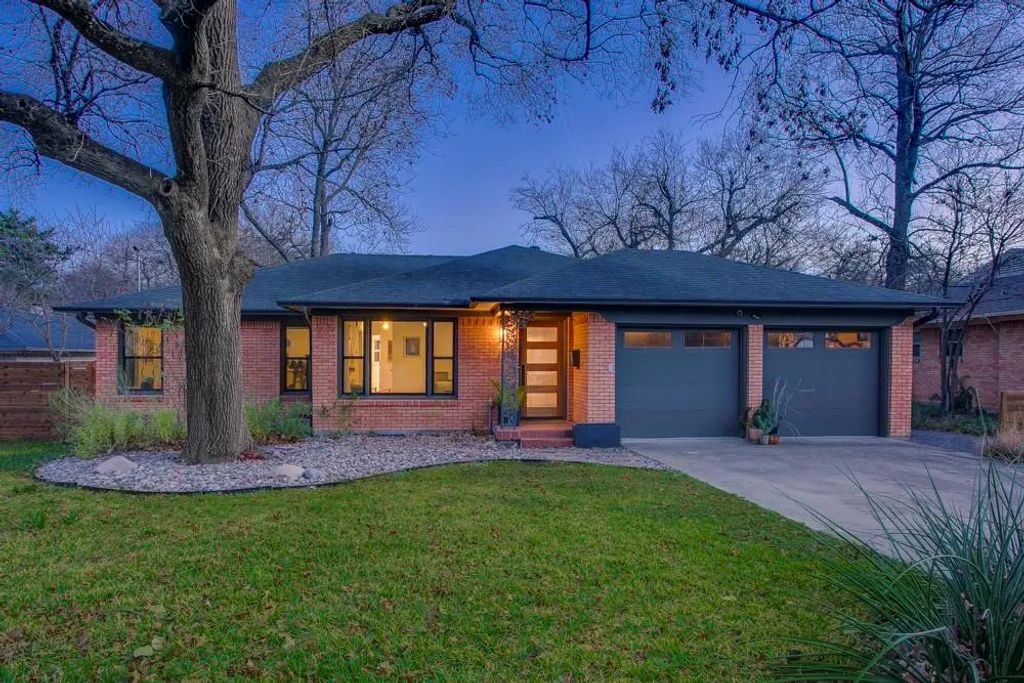 1910 Lansford Avenue, Dallas