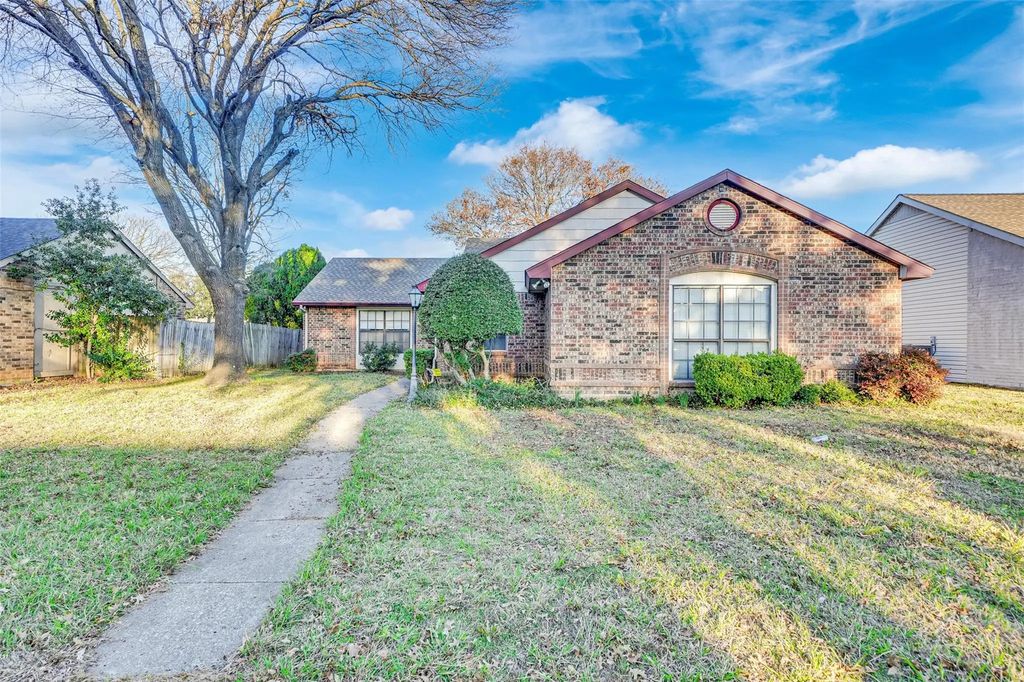 139 Kingsbridge Drive, Garland