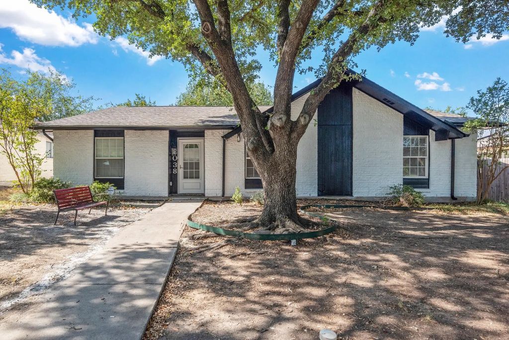 2038 Ash Hill Road, Carrollton