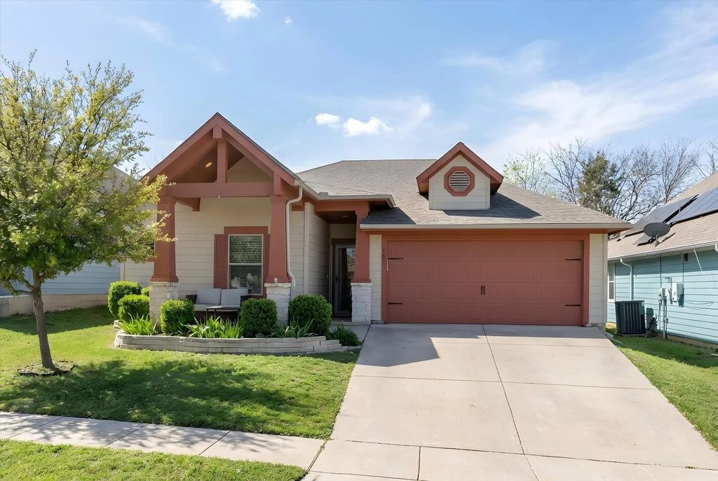 707 Phillips Court, Mansfield