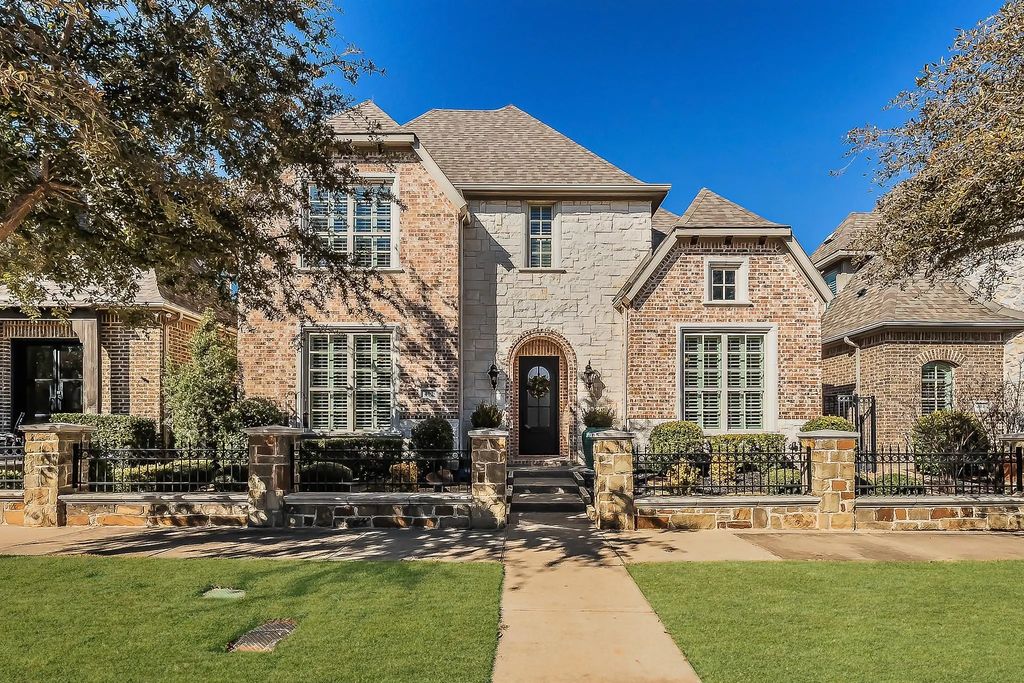 402 Palladian Boulevard, Southlake