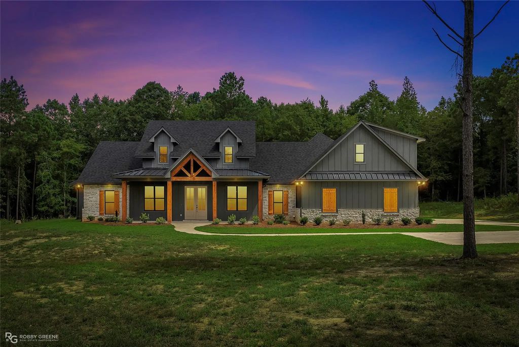 221 Millwood Loop, Minden