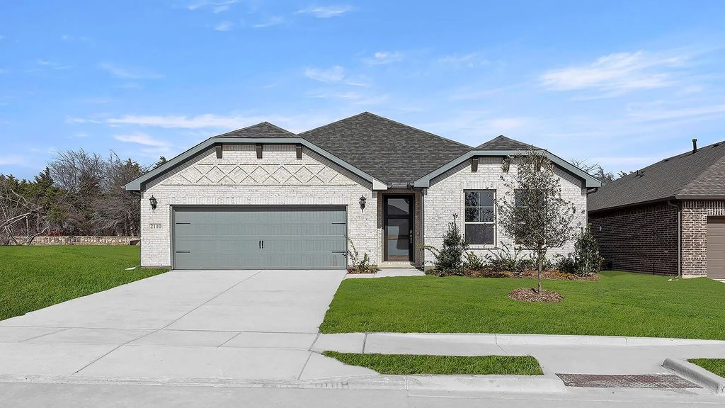 2110 Sunnymede Drive, Forney