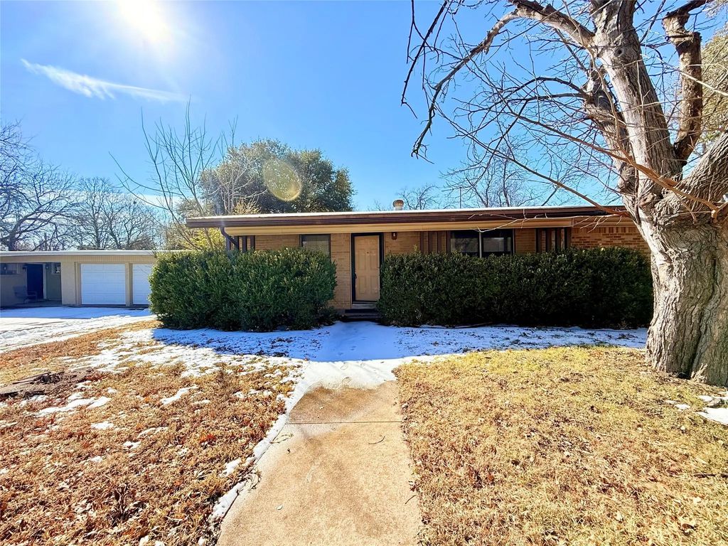 7725 Davenport Avenue, Fort Worth
