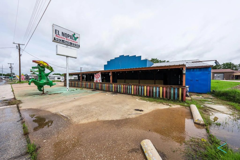 1203 Goodnight Boulevard, Wills Point