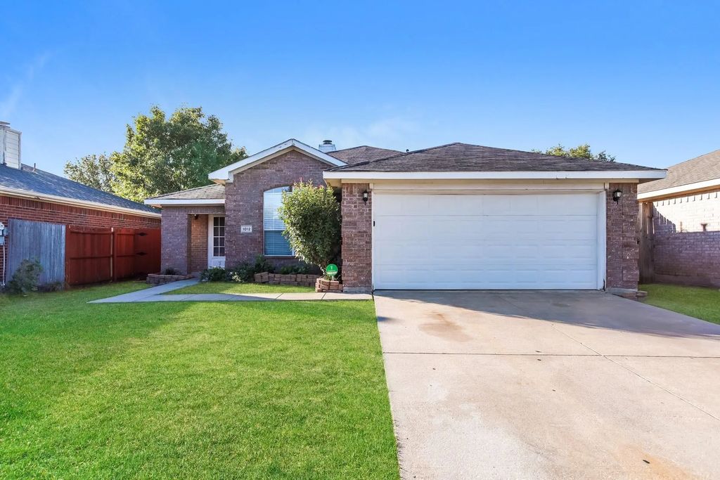 1012 Port Mansfield Drive, Little Elm
