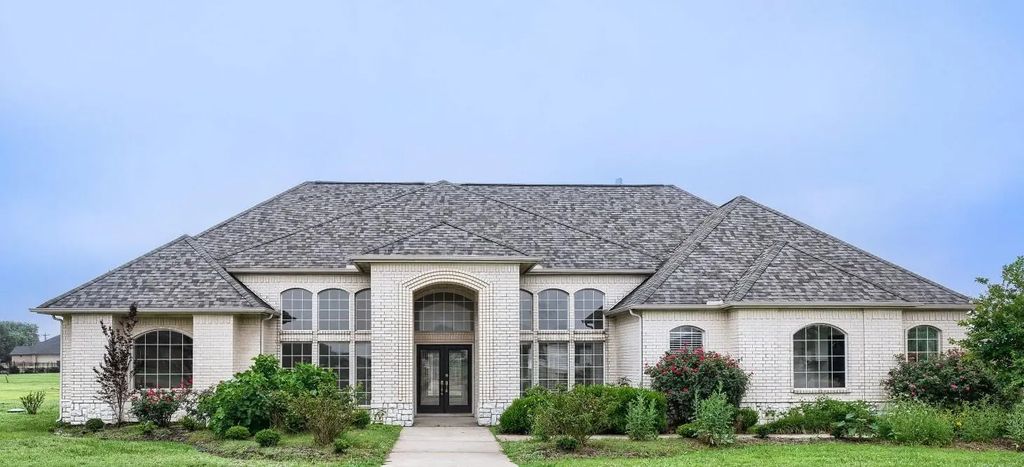 153 Whispering Winds Drive, Gunter