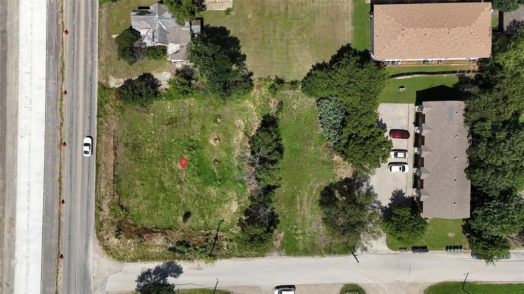 901 N 6th Street, Sanger