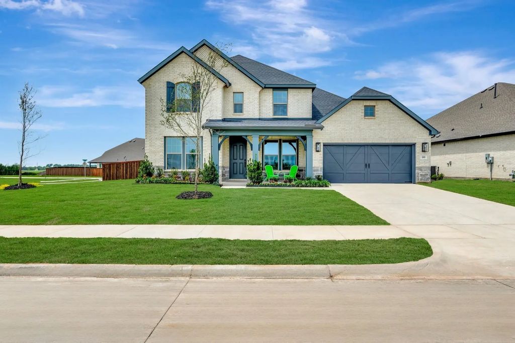 205 Twilight Way, Waxahachie
