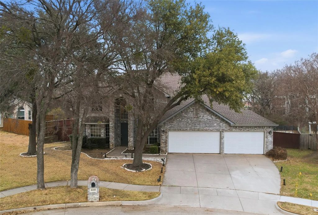 1608 Strait Lane, Flower Mound