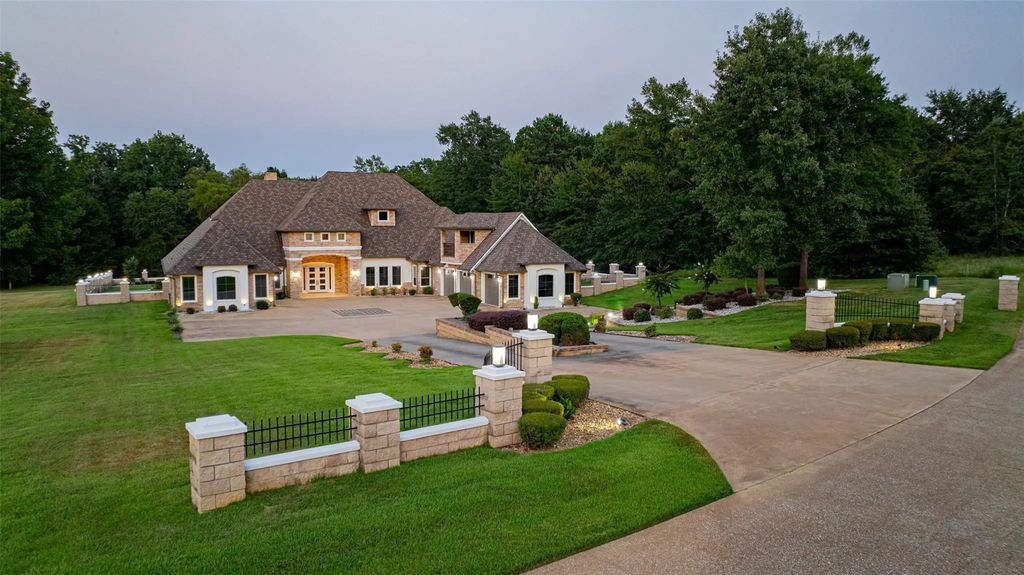 8 Stone Ridge Trail, Longview