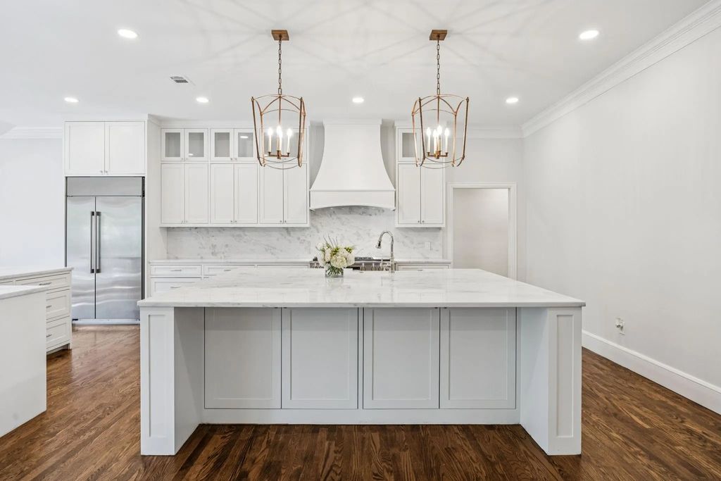 6848 Midcrest Drive, Dallas