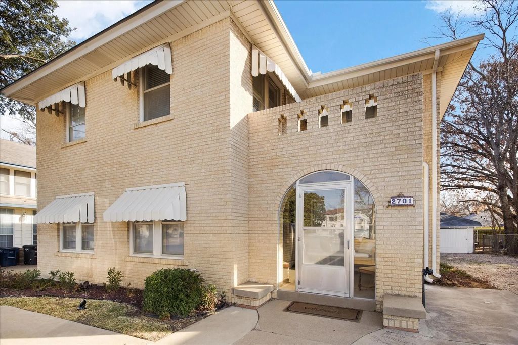 2701 S University Drive, Fort Worth