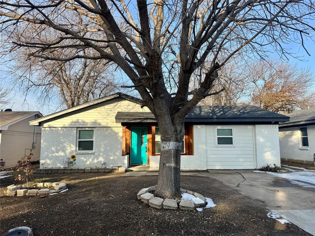 413 Sw 14th Street, Grand Prairie