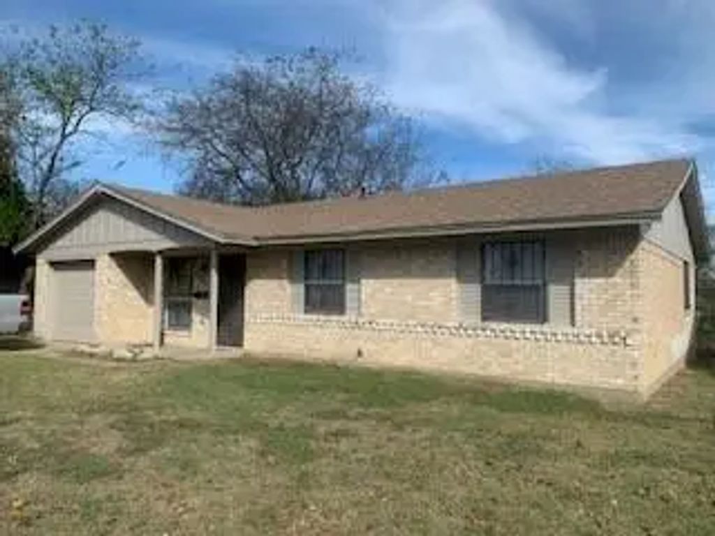 6445 Baraboo Drive, Dallas