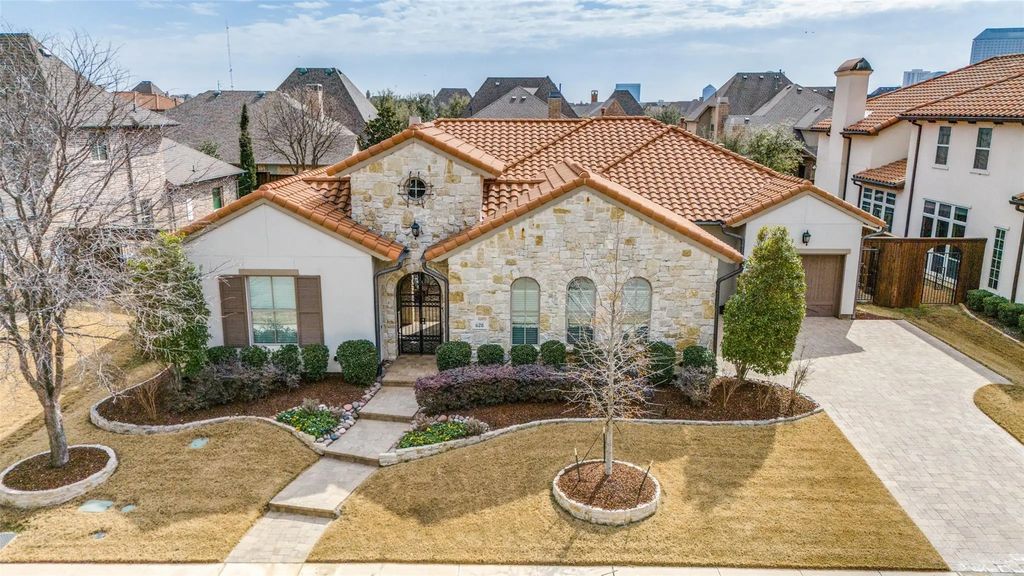 628 Creekway Drive, Irving