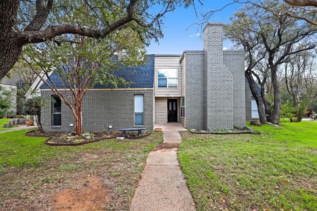 2158 Fleur De Lis Court, Arlington