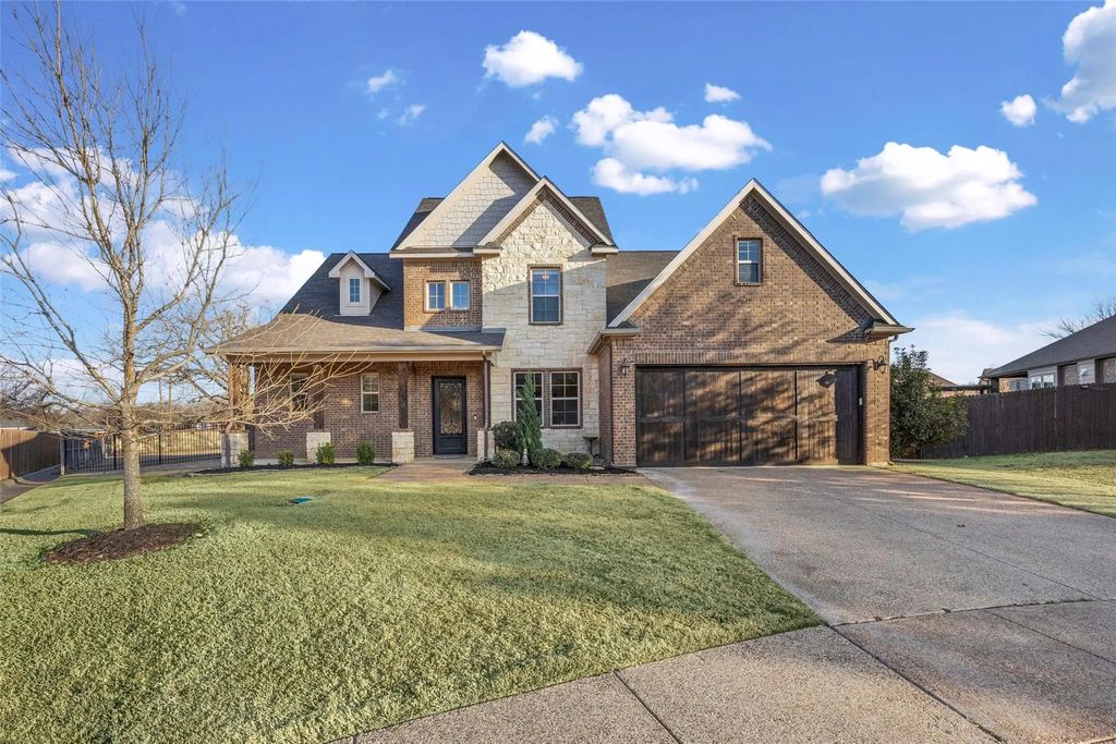210 Cedar Rock Court, Mansfield