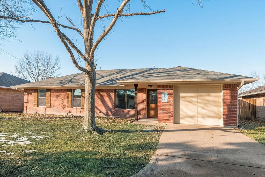 605 Cates Drive, Kaufman