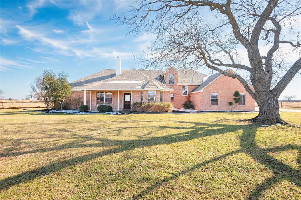 15590 Fm 916, Maypearl
